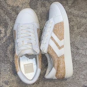 Dolce vita Neo Arrow court sneakers